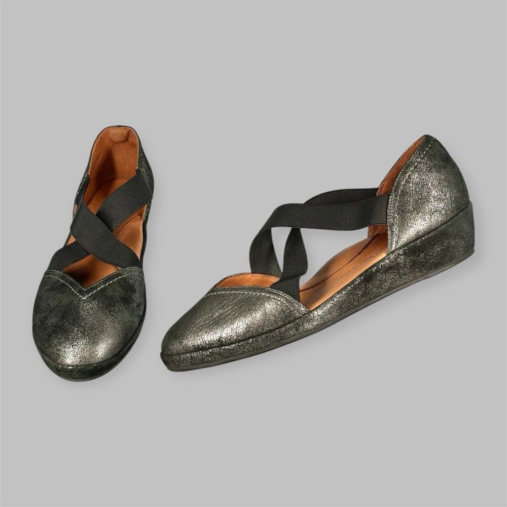 L’Amour Des Pieds Women's Size 10M Bane Grey Leather Wedge Criss Cross Shoes